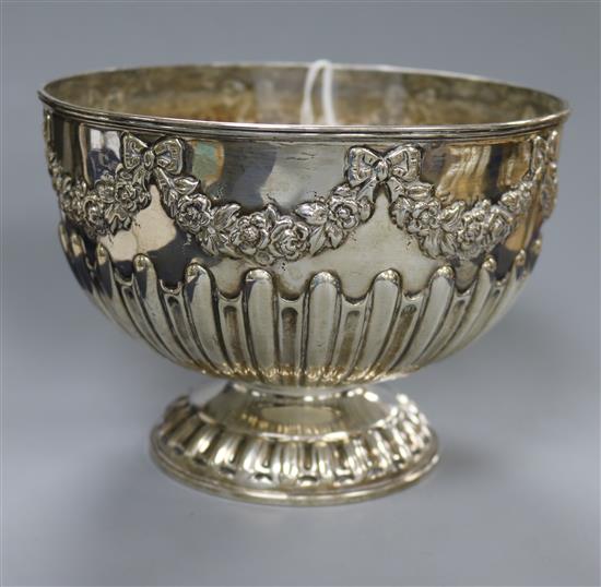 An Edwardian silver rose bowl, William Hutton & Sons, London 1903, 10 oz.